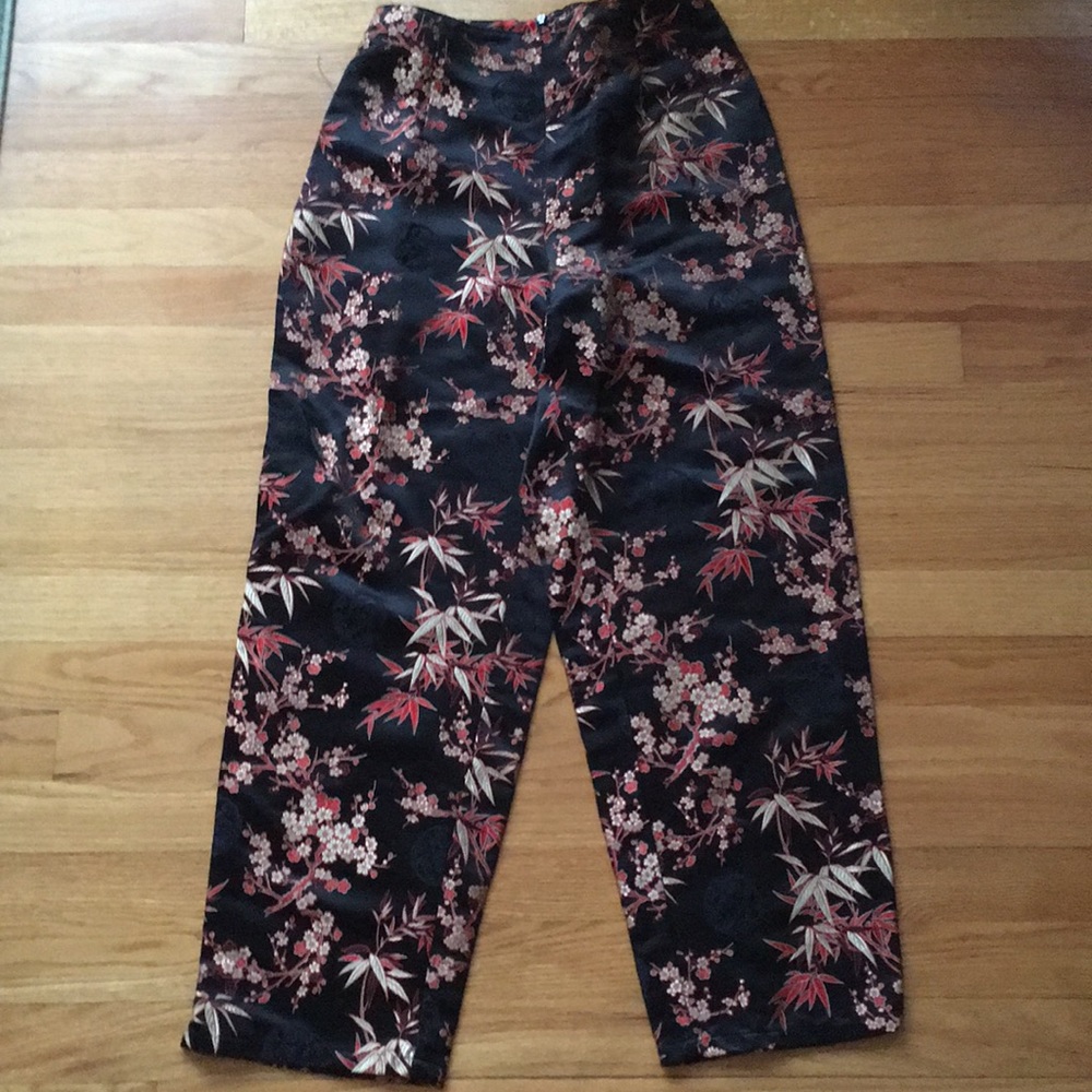 Two Star Dog Oriental Gauchos